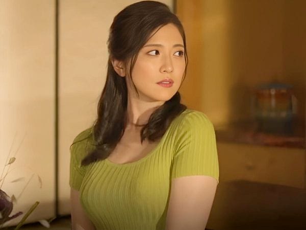 【友達の母】『木下凛々子』夫が出張で欲求不満なママが息子の同級生の絶倫チンポでイカされまくる！汗だく痙攣SEX！