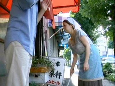 【ヘンリー塚本】食堂のおばさんのムチムチ巨乳BODYに大興奮！不倫SEXに溺れるスケベな性生活！『三田涼子 浅井舞香 風間ゆみ』