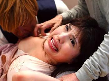 【寝取られ】歪んだ性癖の旦那に騙され乱交で身体を弄ばれるババア！巨乳熟女が乱暴に犯されるが感じてしまうスケベエロ動画！