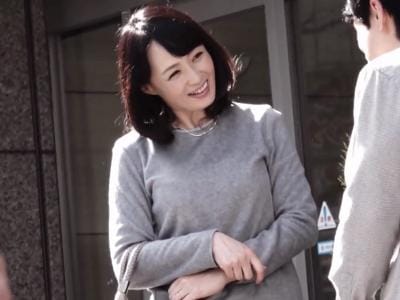 【素朴なおばさん】ホントに50代⁉な超カワイイ熟女をナンパしてハメまくり！恥部を刺激されて下品な声で喘ぐおばさまに大勃起！